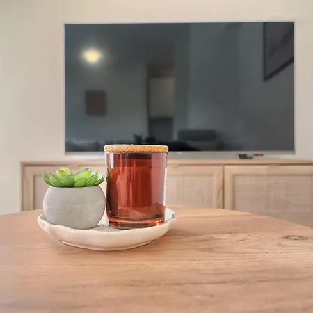 A2- Luxury W Big Balcony 4 Min Walk To Apartment Split